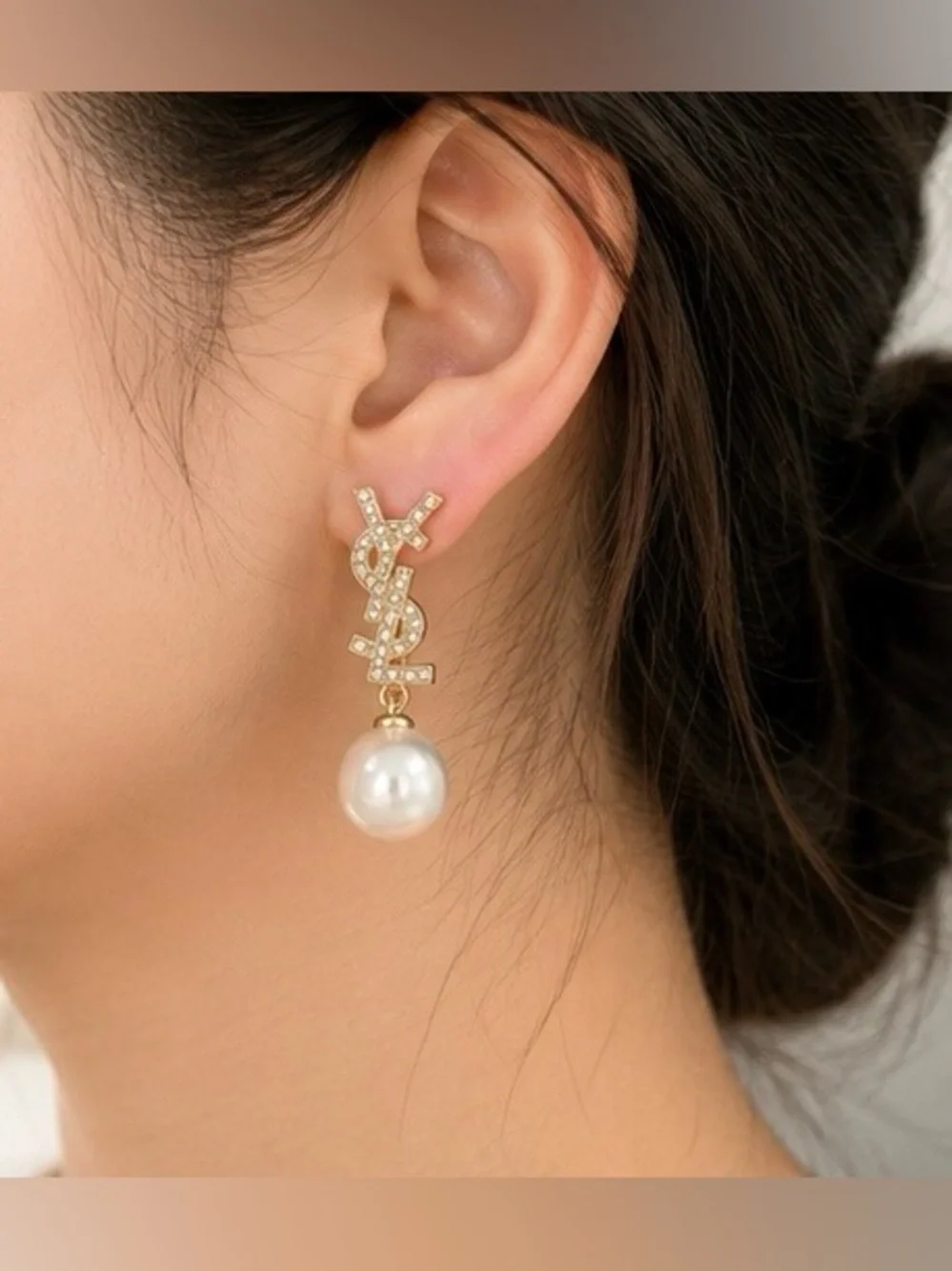 Gold-Tone Faux Pearl & Crystal Drop Earrings – Elegant Statement Dangle Earrings